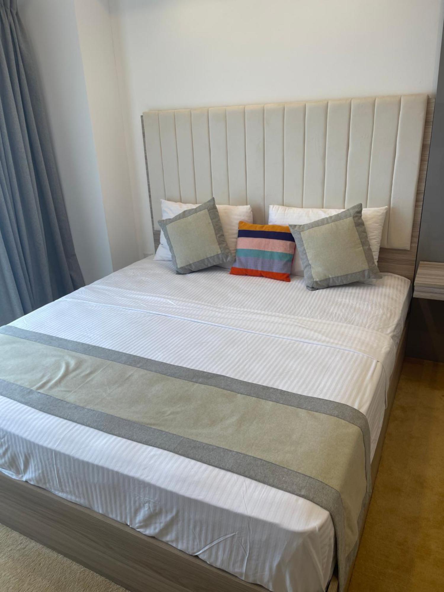 Ocean Breeze Sea View Luxury Apartments Negombo Extérieur photo