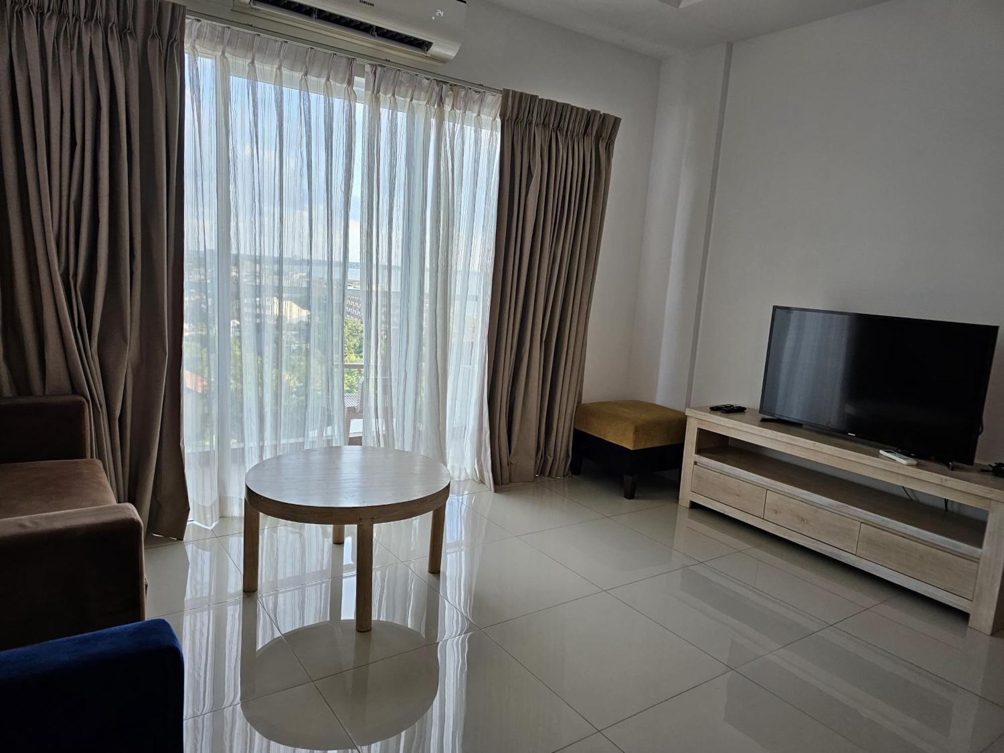 Ocean Breeze Sea View Luxury Apartments Negombo Extérieur photo