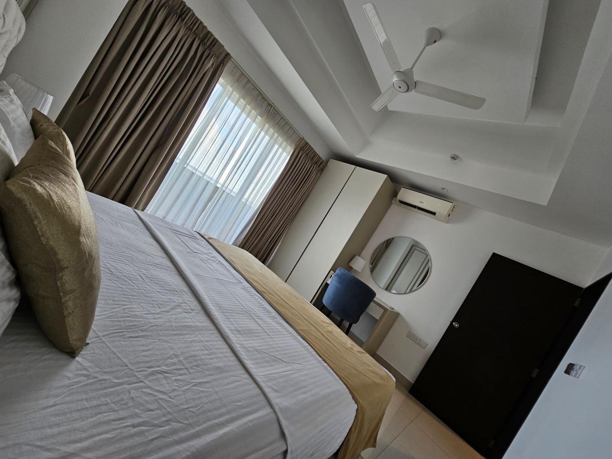 Ocean Breeze Sea View Luxury Apartments Negombo Extérieur photo