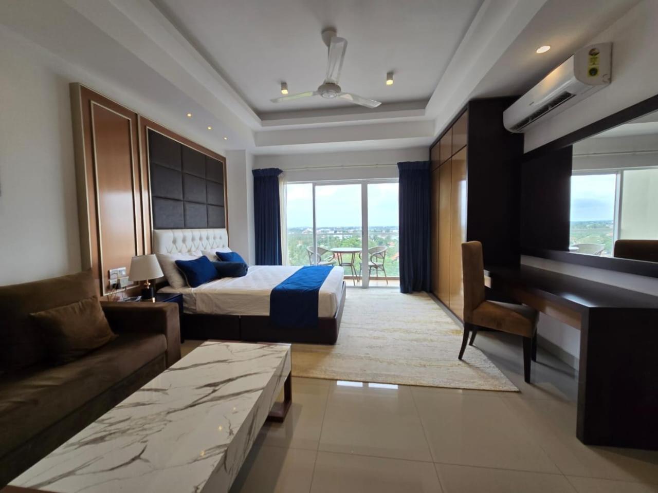 Ocean Breeze Sea View Luxury Apartments Negombo Extérieur photo